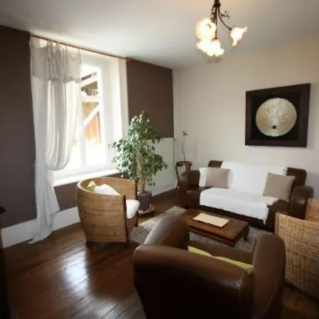 Maison De Caractere Avec Jardin, Terrasse Et Equipements Pour Grandes Familles Au Val-d'ajol - Fr-1-589-169 Holiday home *