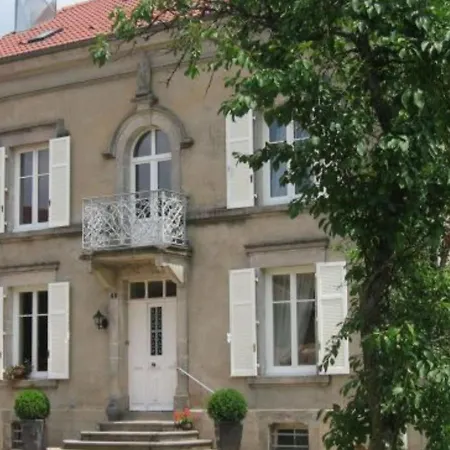 Maison De Caractere Avec Jardin, Terrasse Et Equipements Pour Grandes Familles Au Val-d'ajol - Fr-1-589-169 Holiday home Le Val-d'Ajol