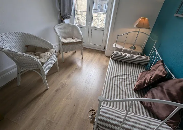 Maison De Caractere Avec Jardin, Terrasse Et Equipements Pour Grandes Familles Au Val-d'ajol - Fr-1-589-169 *